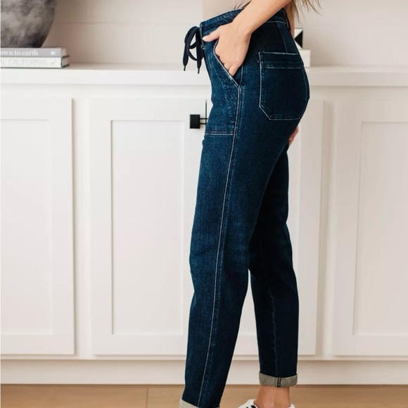 Judy Blue High Rise Double Cuffed Jogger Jeans Dark Wash Denim Size 9/29 NWOT - Picture 4 of 8